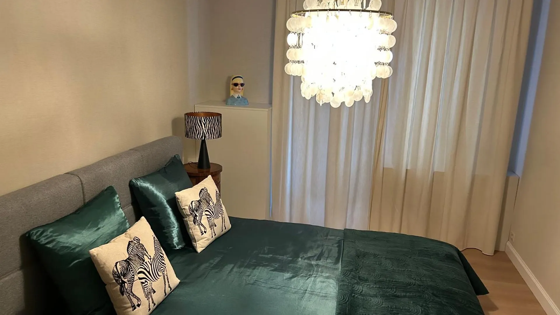 アパート Appartement Centrum 4 オステンド